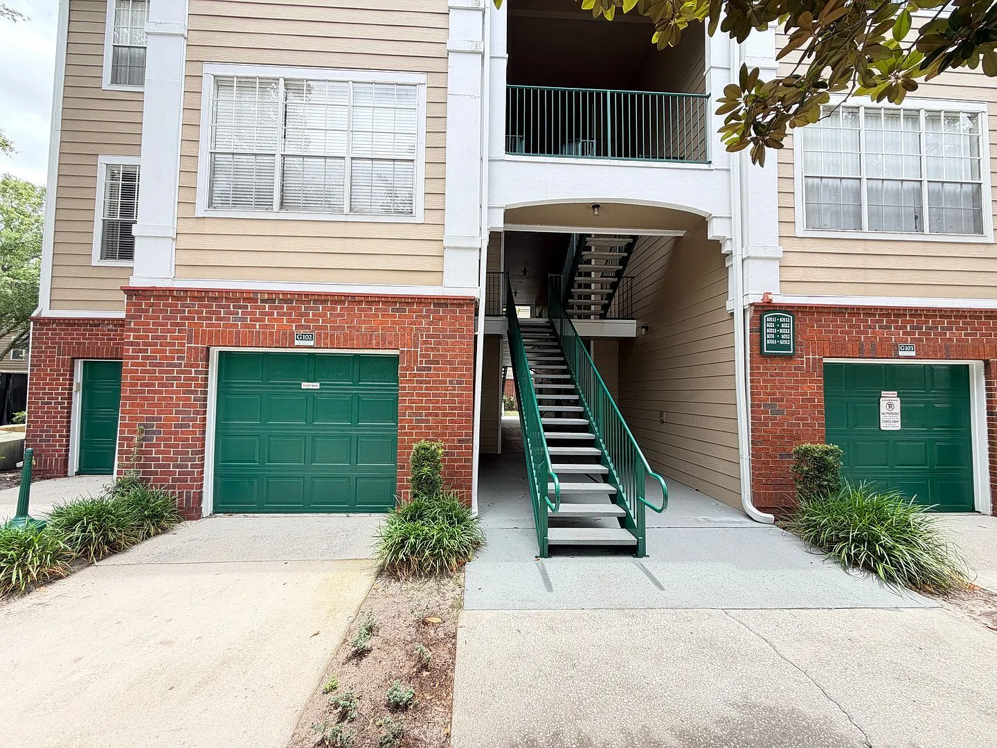 13015 Plantation Park Cir — Photo 1