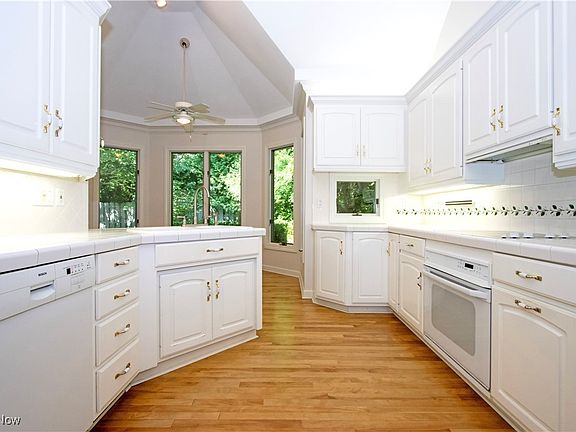 5th image of 1544 Eden Dr