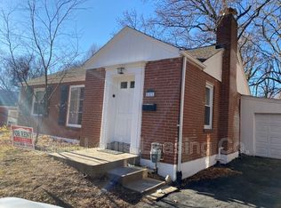 821 Gerald Pl, Saint Louis, MO