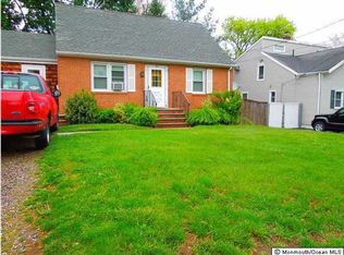 105 Ravine Dr, Matawan, NJ 07747