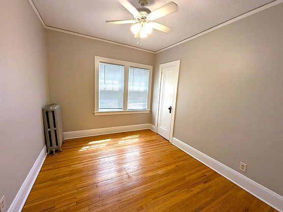 5th image of 3125 Aldrich Ave S