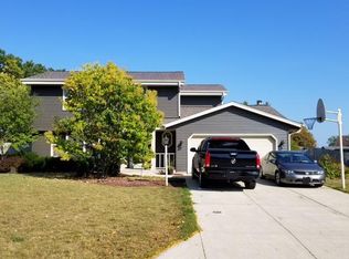 4052 S 97th St, Greenfield, WI 53228