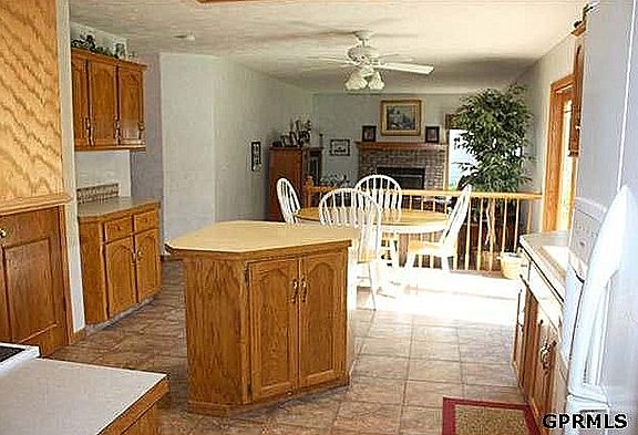 3rd image of 507 Fleetwood Dr