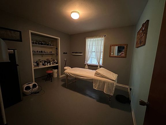 4th image of 9170 Lehmann Ln