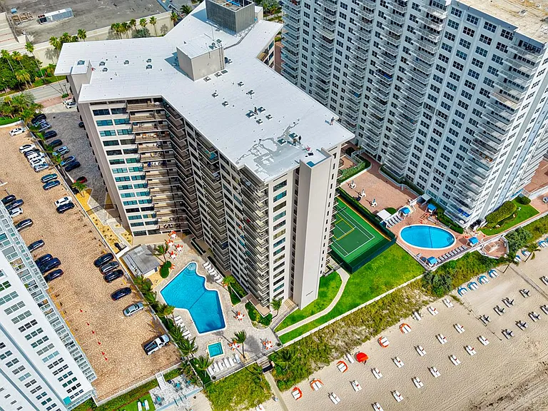 3800 Galt Ocean Dr #302 — Photo 21