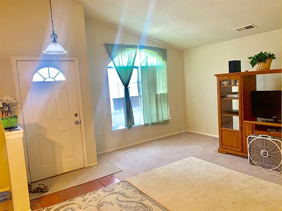 5th image of 12421 Parkwood Pl