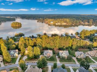 115 Lakeshore Hills Dr, Mooresville, NC 28117