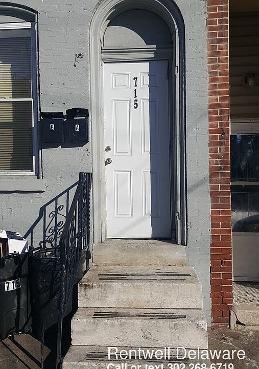 1st image of 715 W 8th St #A