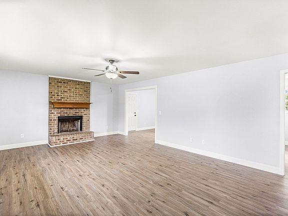 4th image of 4001 Southridge Blvd