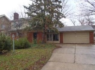 937 Pemberton Rd, Grosse Pointe Park, MI 48230