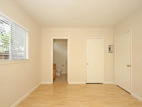 5th image of 524 Kendall Ave APT 01