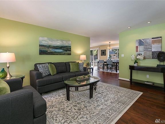 5th image of 10619 NE 143rd Pl