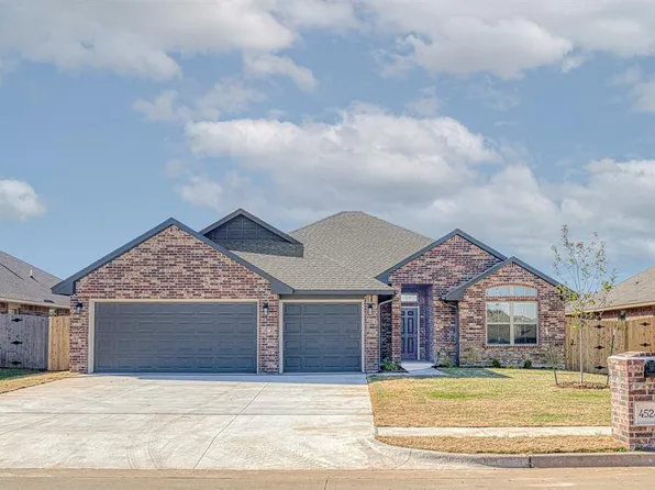 4524 Adobe Ct, Yukon, OK 73099