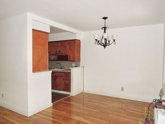 2nd image of 3215 71st St