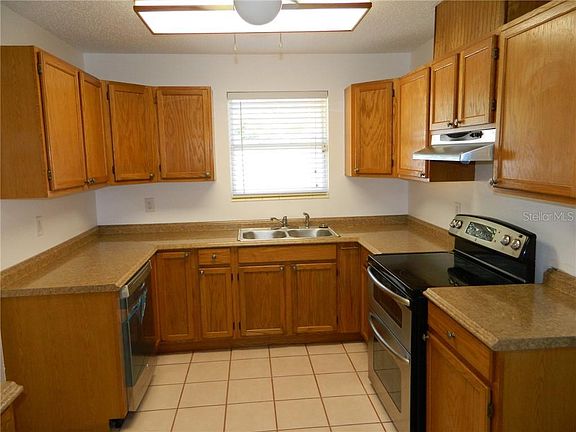 2nd image of 15573 Bedford Cir E