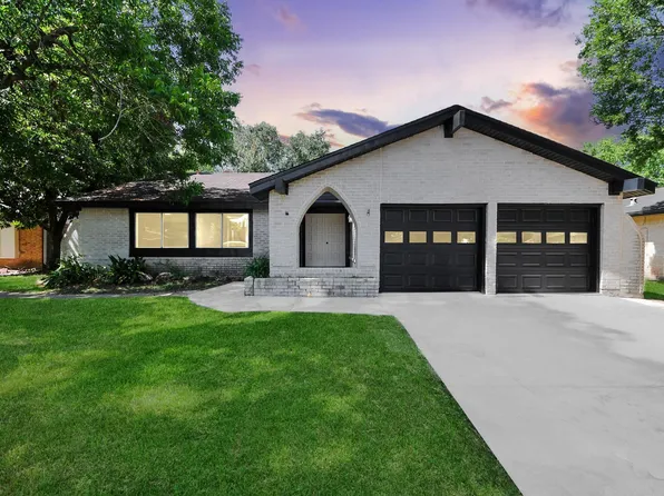 16427 Hickory Knoll Dr, Houston, TX 77059