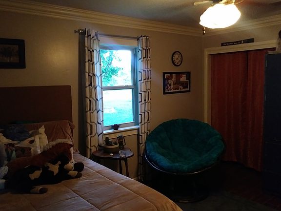 4th image of 1025 S Lake Sequoyah Dr