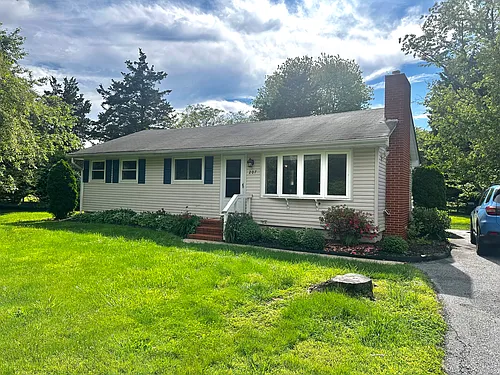 207 Ash Ln Photo 1