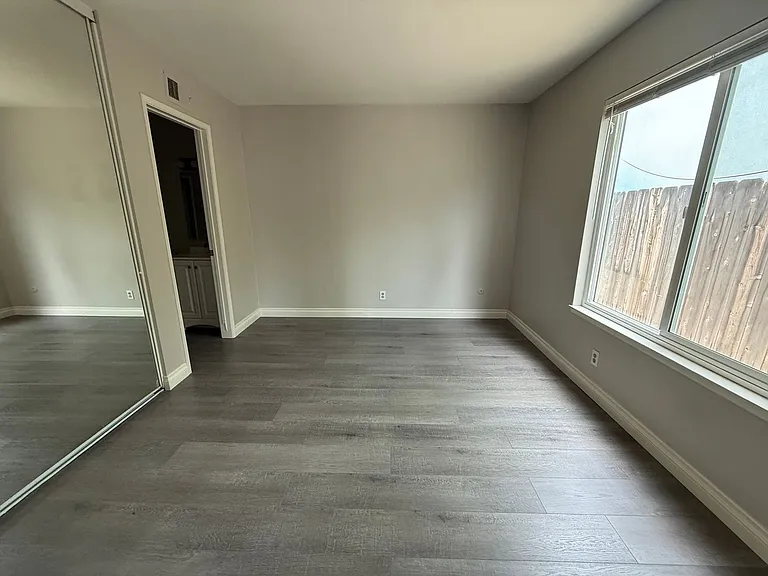 8631 Menkar Rd — Photo 15