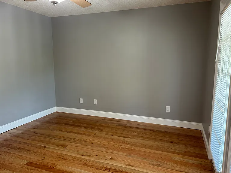 307 Walnut St — Photo 15