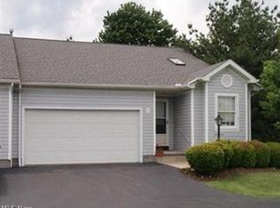 101 Greenfield Oval NW, Warren, OH