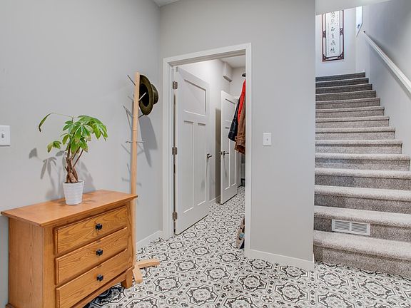 5th image of 628 10th Ave N