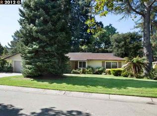 27 Estabueno Dr, Orinda, CA 94563