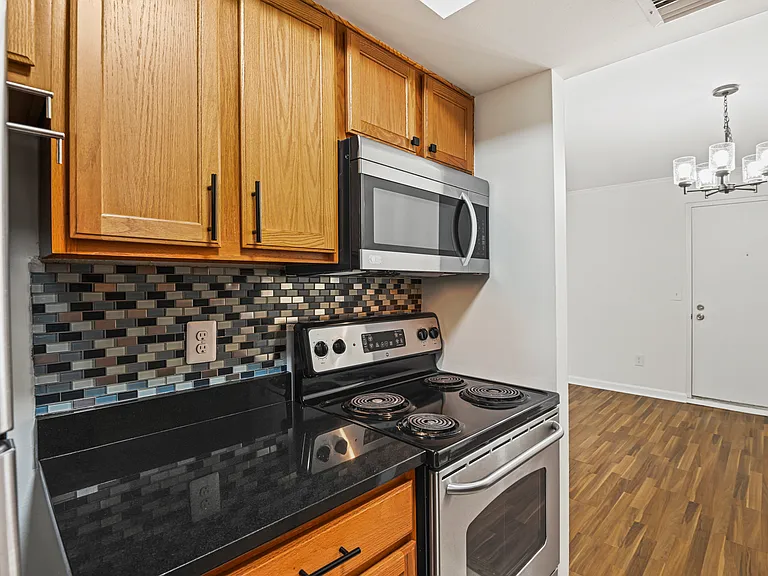 14905 Rydell Rd #202 — Photo 5