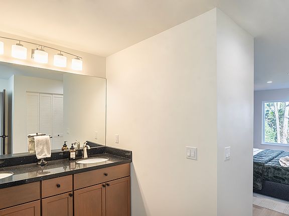 3rd image of 43 Shepherds Knoll Road