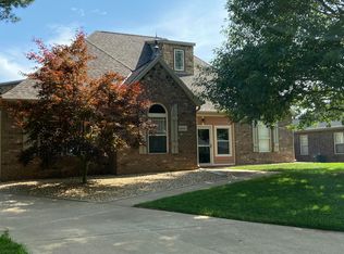 2114 E Finch Street, Ozark, MO 65721