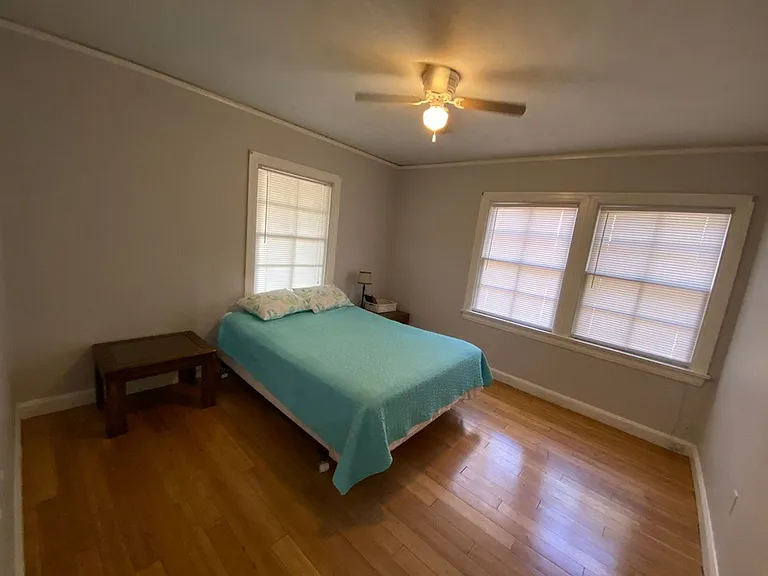 123 NW 20th Dr — Photo 17