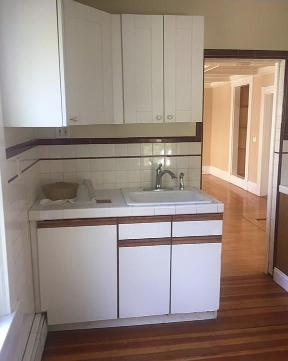1st image of 23 Kensington Park #2