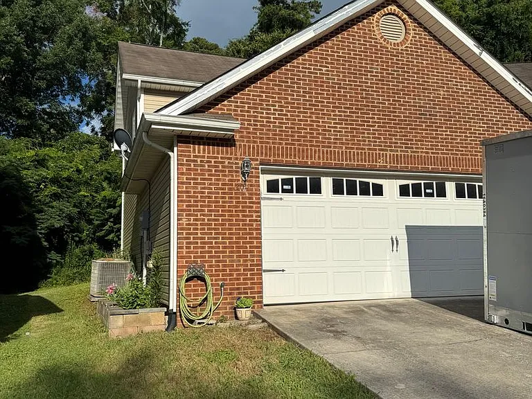 204 Tekoa Way — Photo 2