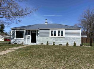 805 Lancaster Dr, South Bend, IN 46614