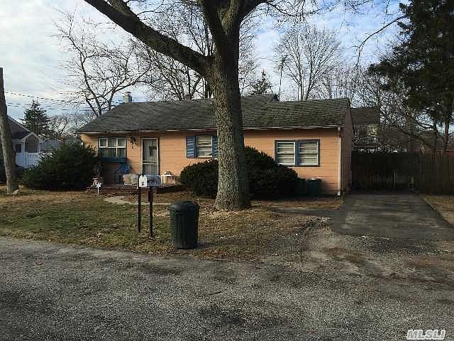1st image of 14 Audrey Ln