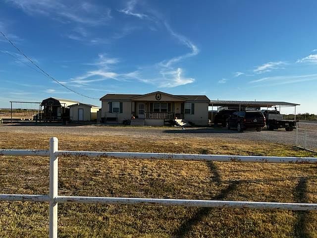 1st image of 529 W 47th Ln