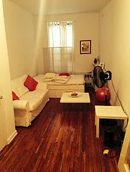 Rented by Eric Goodman Realty Corp