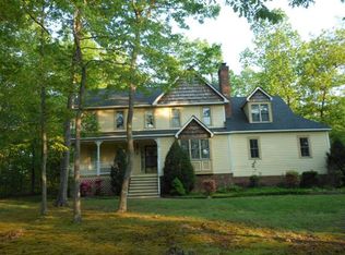 1707 Kingscross Rd, Midlothian, VA 23114