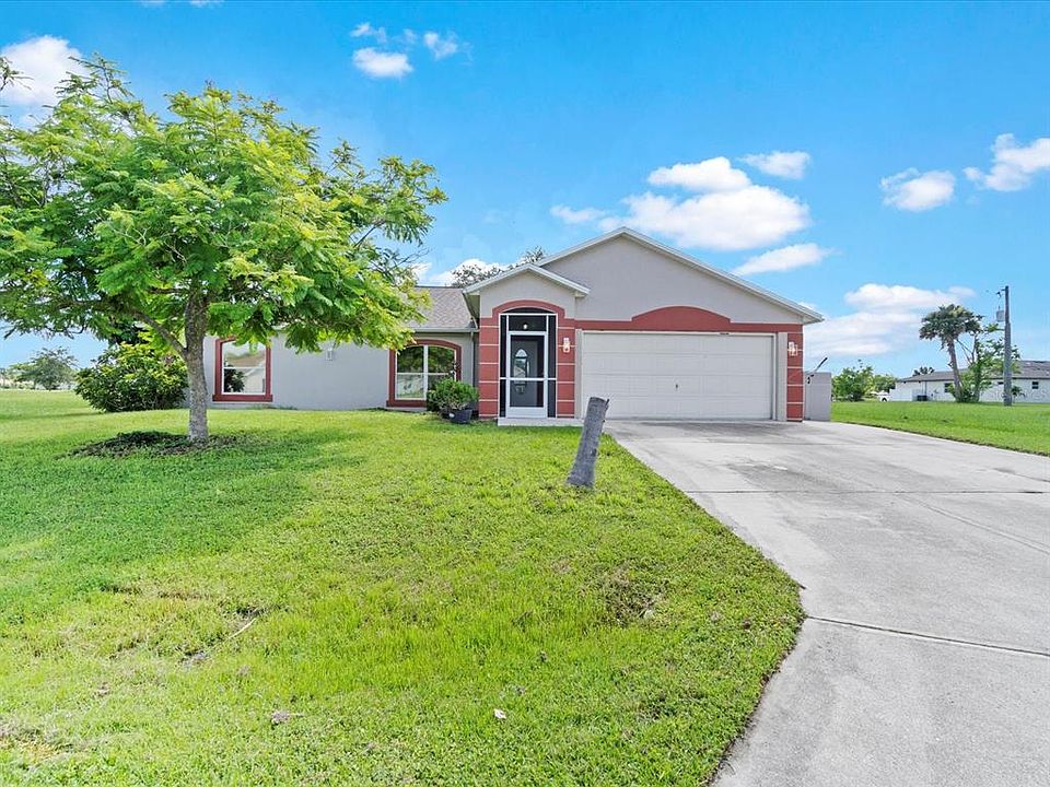 1st image of 16316 Navarro Ct