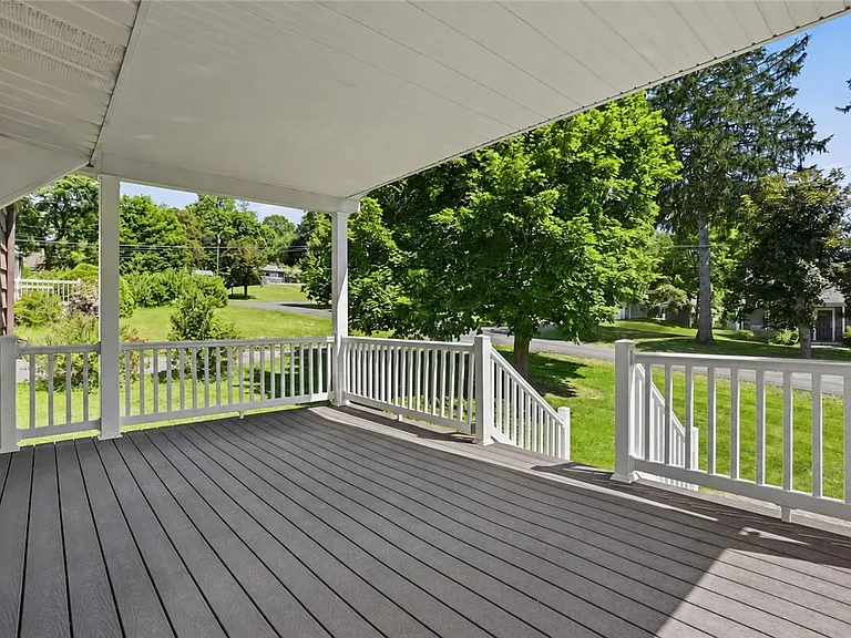 315 South Dr — Photo 4