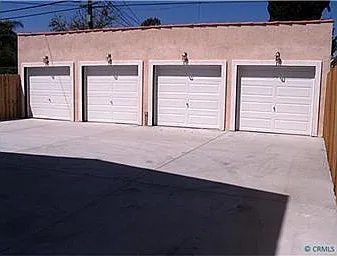 6107 S 10th Ave — Photo 12