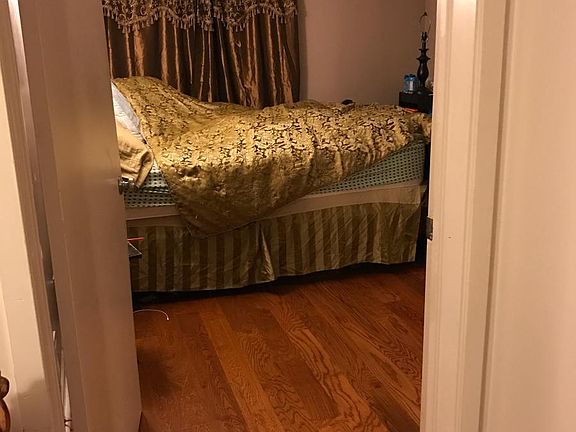 2nd image of 5201 Le Parc Dr APT 1