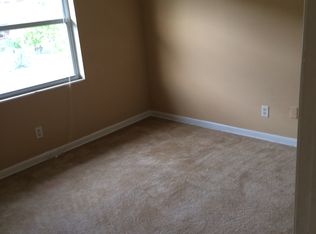 6064 Longchamp Dr, Jacksonville, FL 32244