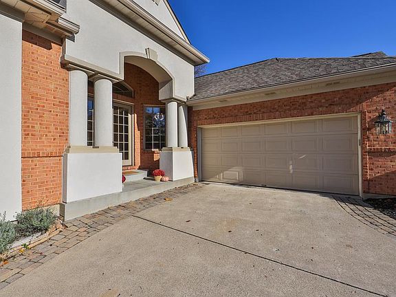 2nd image of 836 Keeneland Green Dr