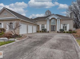 18 Fasan Cres, Lakeshore, ON N8N 4L1