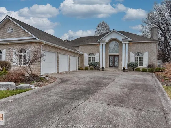 18 Fasan Cres, Lakeshore, ON N8N 4L1