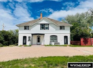 321 N 4th St, Douglas, WY 82633
