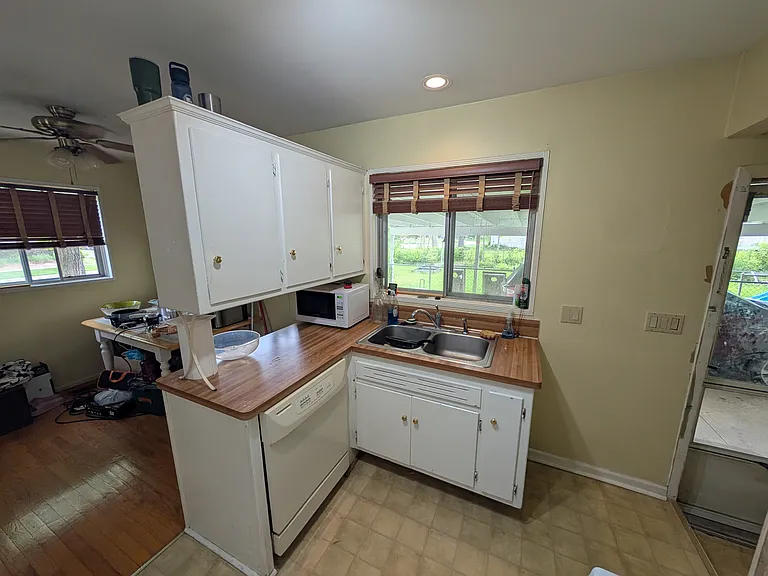 2734 Hampshire Rd — Photo 6