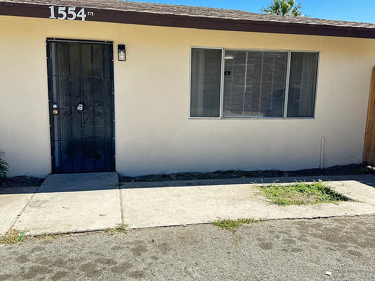 1554 W Ramona Dr #B — Photo 17