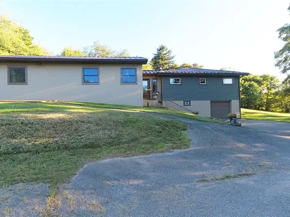 215 Trees Mills Rd, Greensburg, PA 15601